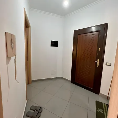 Kris Apartament *