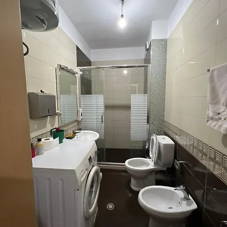Kris Apartament Tirana